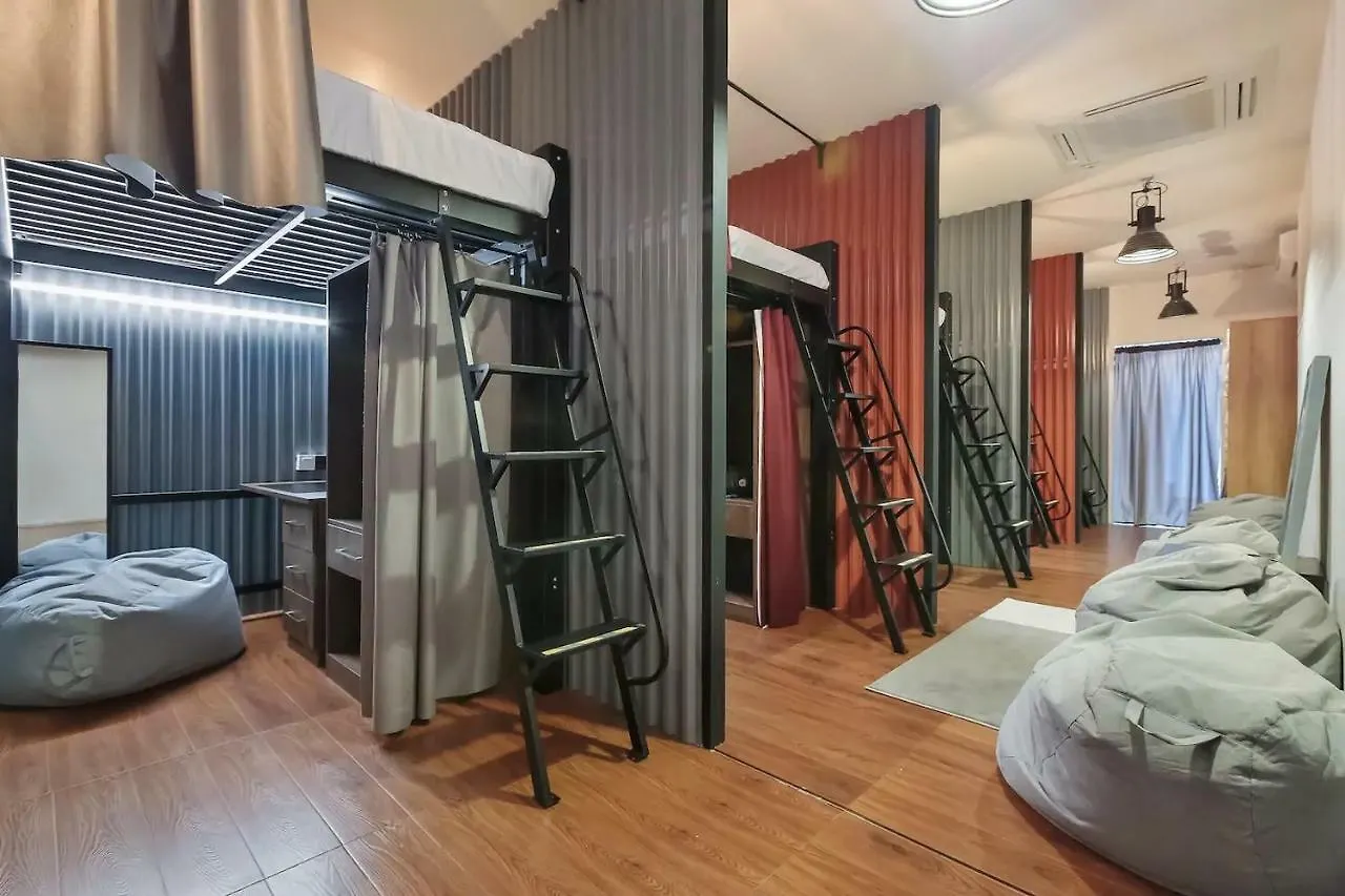 Hipstercity Hostel elérhetőségei